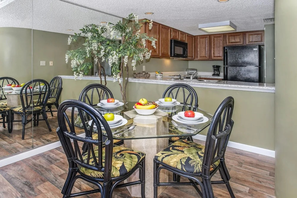 One Seagrove Place 1306 - 1149863