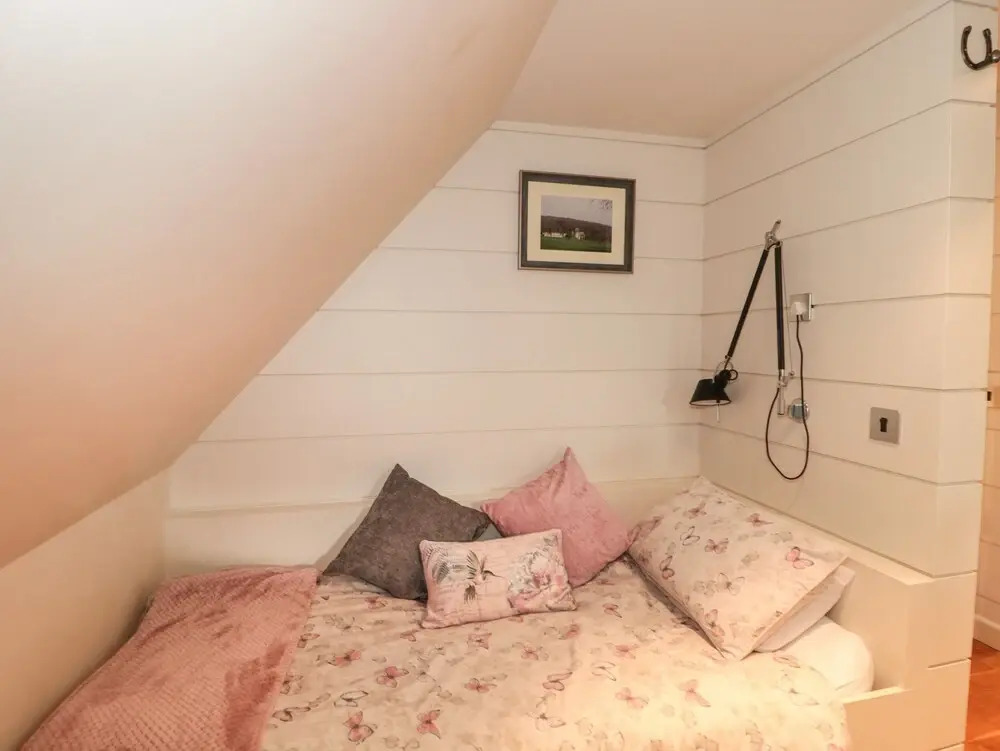Pips Hideaway
