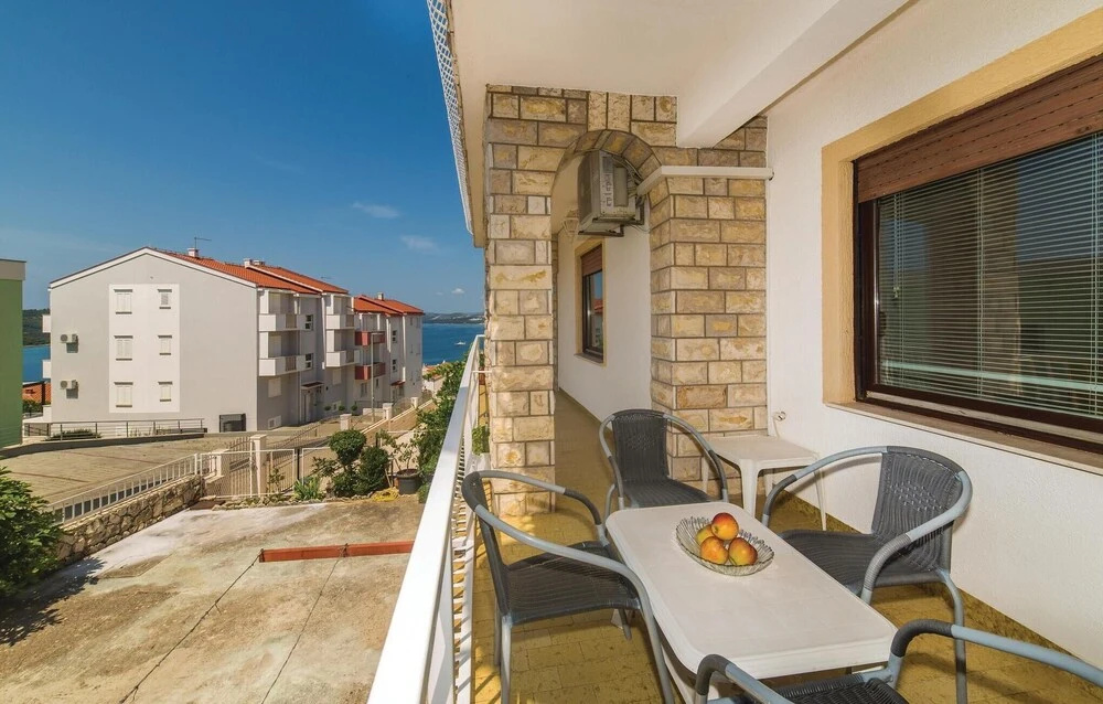 Beautiful Apartment in Okrug Gornji With 2 Bedrooms, Wifi and Outdoor Swimming Pool