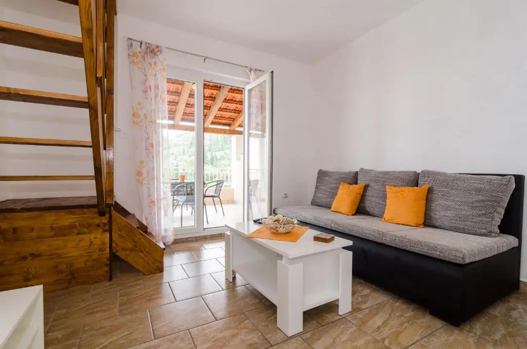 Apartments Leviana