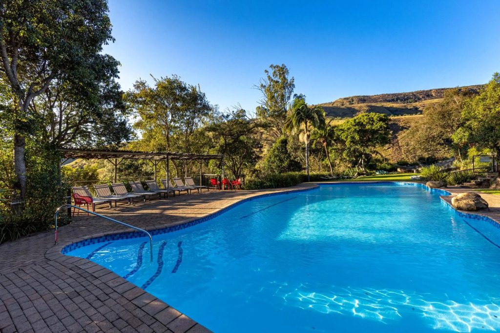 Cavern Resort & Spa
