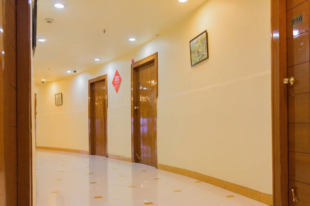 ZO Rooms ABIDS LB Stadium
