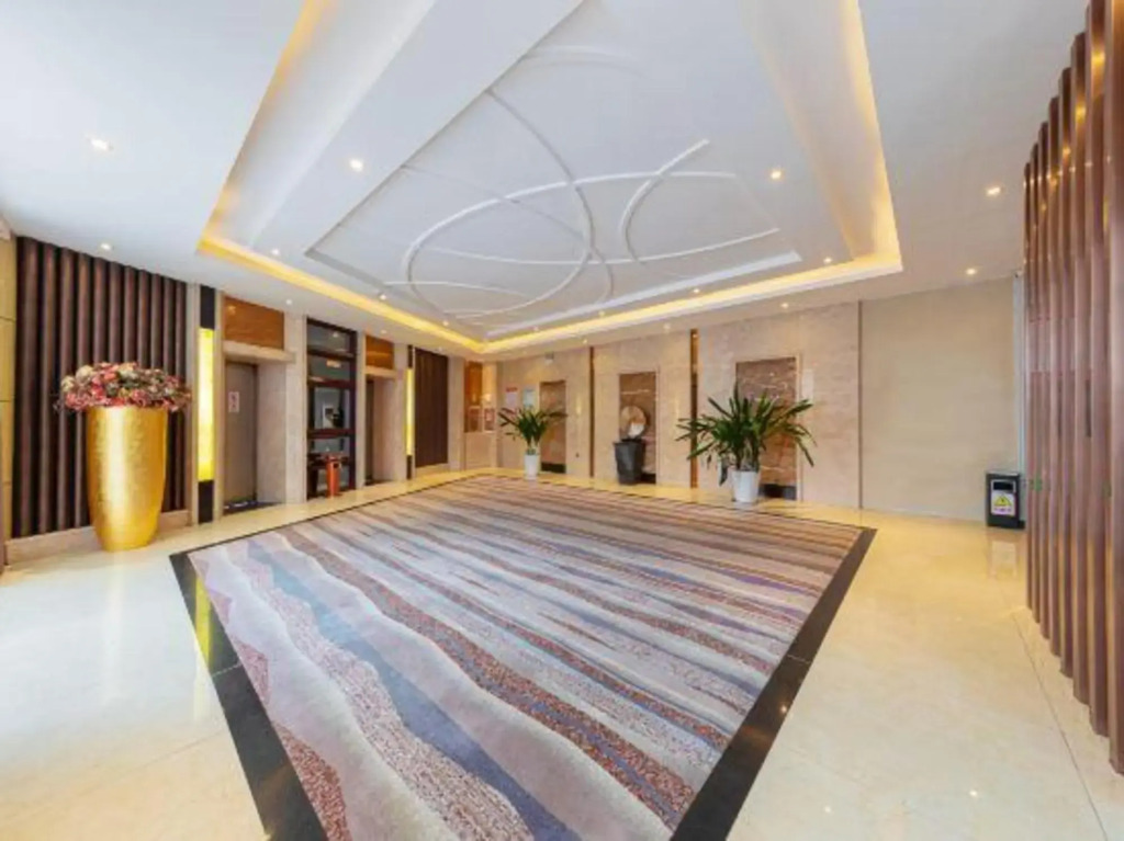 Yiyang Hotel (Yiling Wanda Plaza, Yichang Three Gorges Enterprise Base)