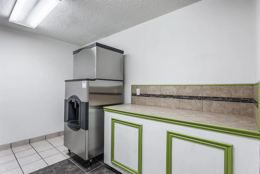 Motel 6 Marysville South