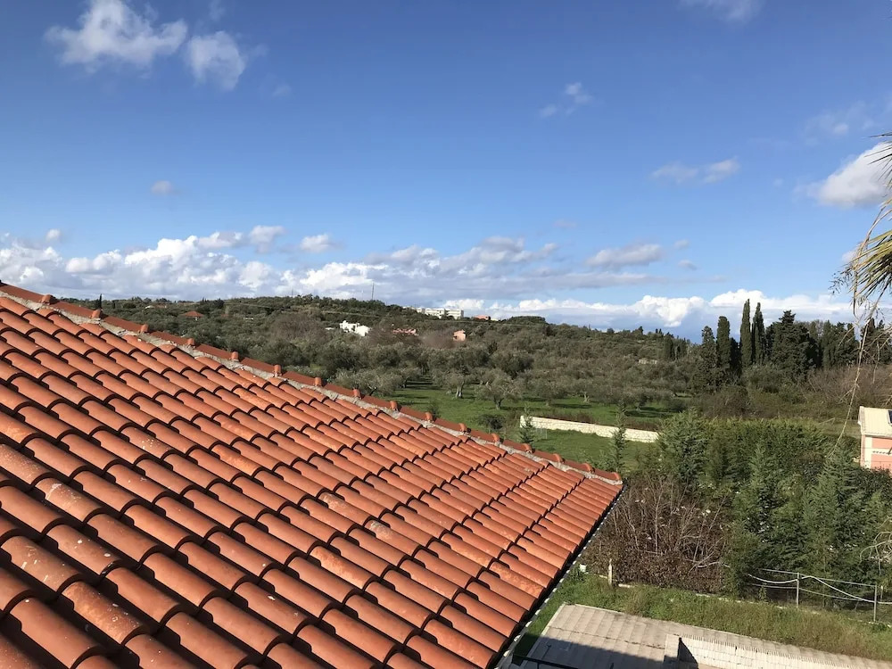 Banos Apartments And Swimming Pool Near the Beach