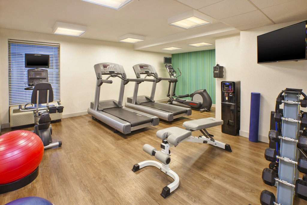 Holiday Inn Express & Suites Chicago-Midway Airport by IHG