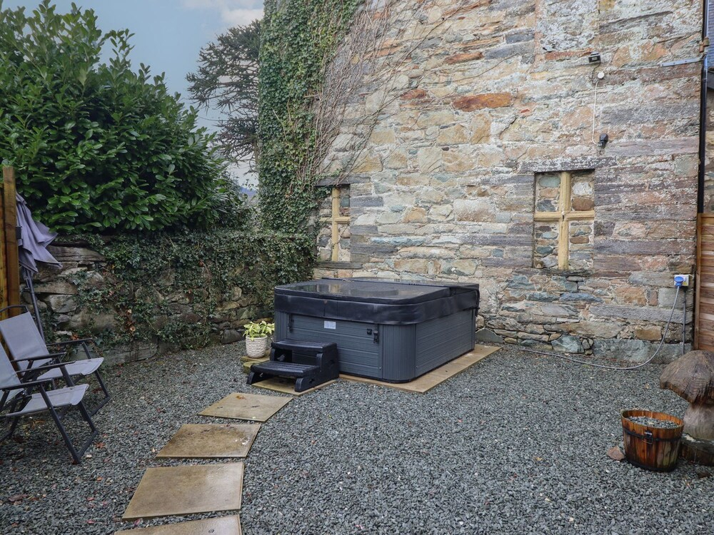 Cader Cottage