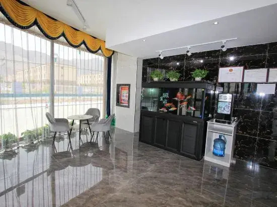 Pearl Holiday Inn Tashkurgan Plateau