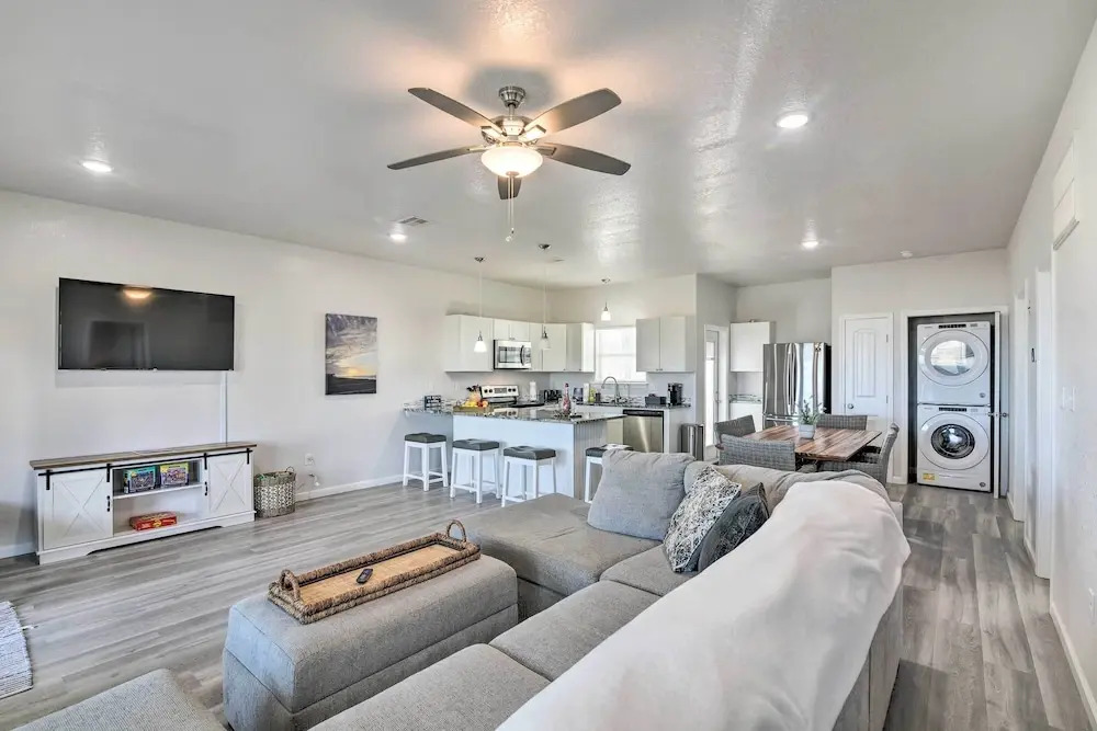 Near Ocean: Surfside Beach Gem w/ Deck & Views!