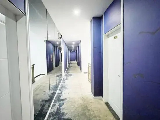 Tianyue Theme Hotel (Daozhou North Road Wanhe Century City)