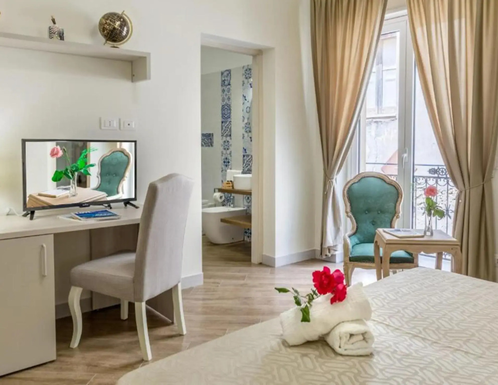Kèramos Luxury Rooms
