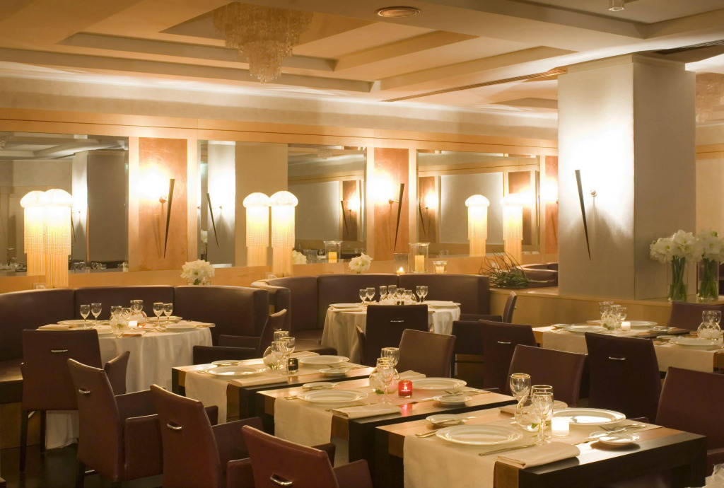 Отель Starhotels Metropole