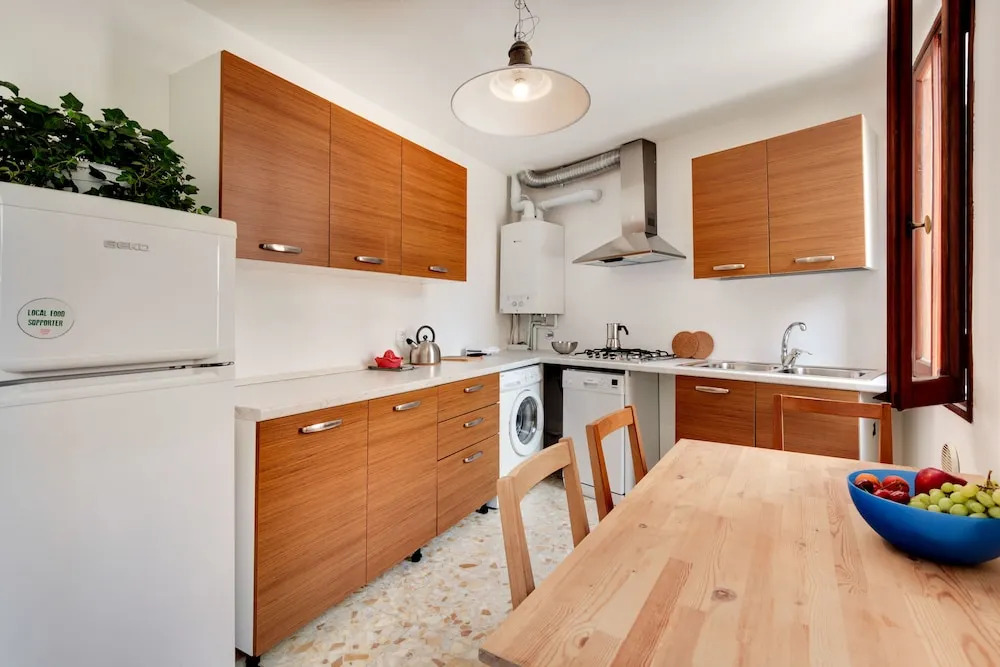 Santo Stefano Accademia Apartment Venice