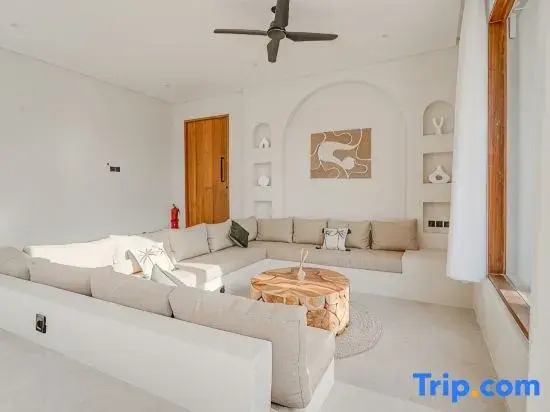 Tropical Bliss Getaway - A Luxury Private Villa By Balinest Villas