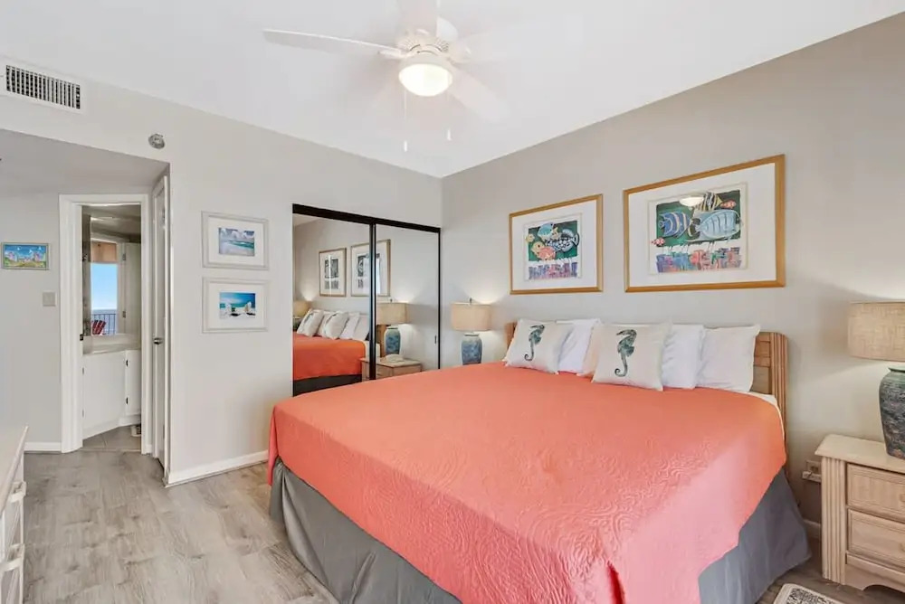 Windward Pointe 1104 Free Chair and Umbrella Rental 3 Bedrooms Sleeps 10