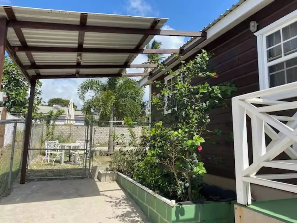 Sheridan's Place - 1 Minute Walk to the Beach