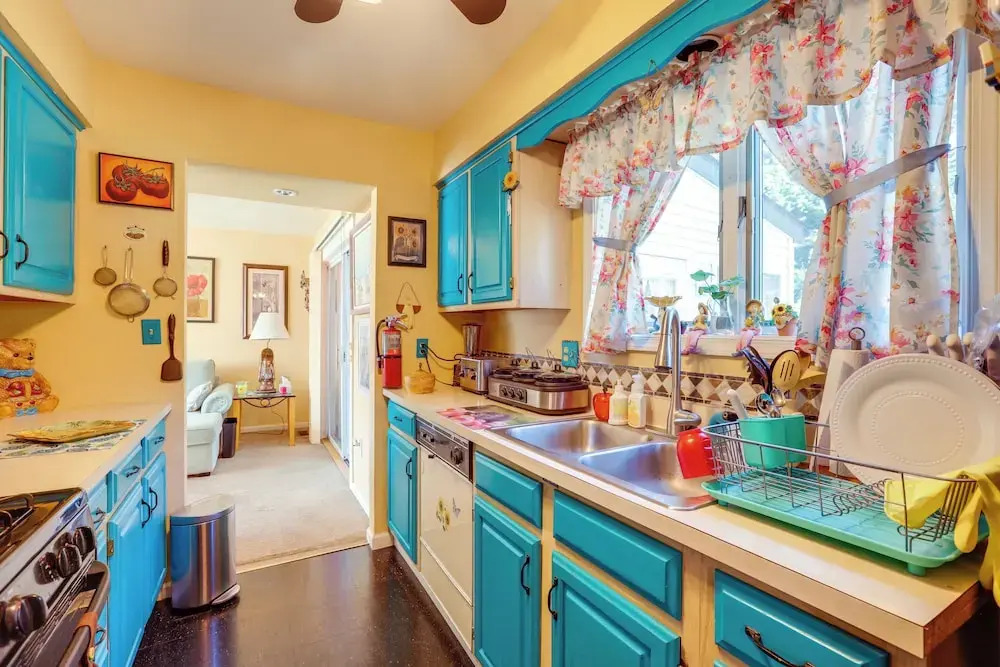 1 Mi To Beach: Eclectic Home In North Cape May!