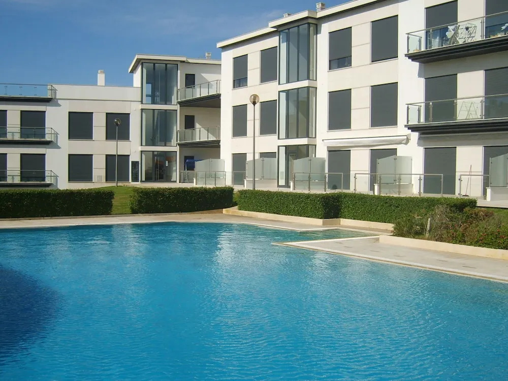 Attractive Holiday Home Near the Beach