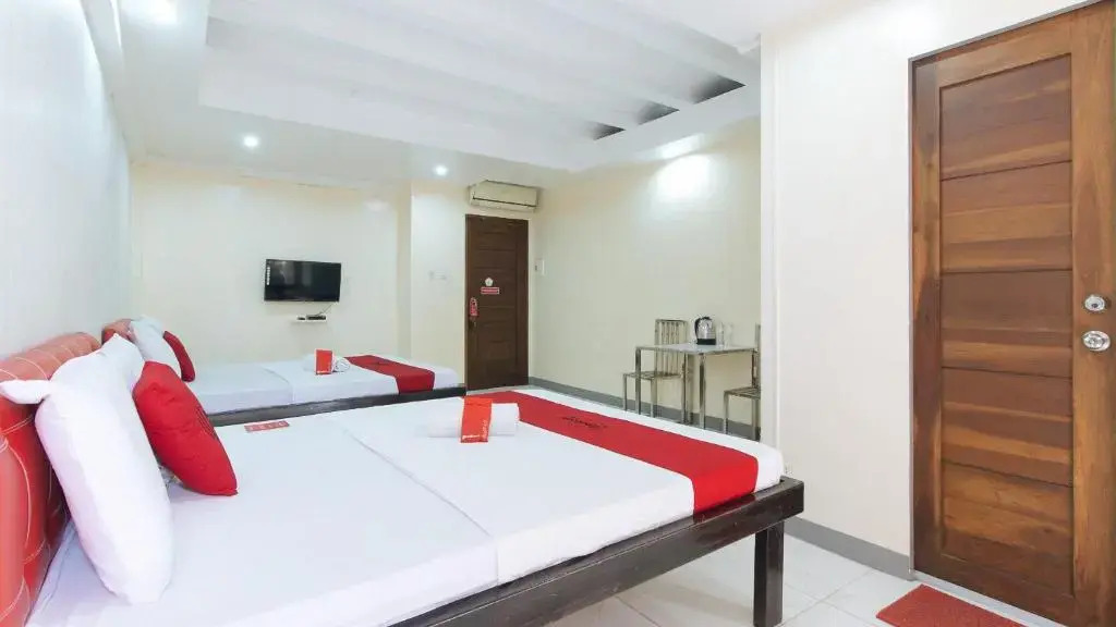 RedDoorz at DBuilders Rooms Lower Bicutan