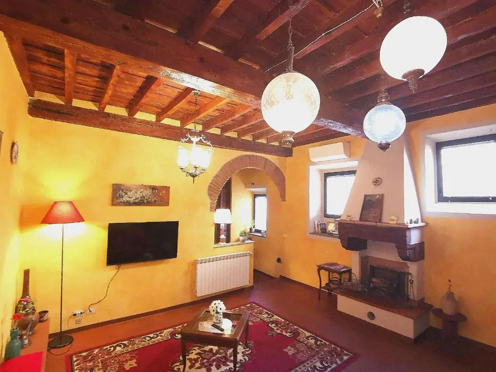 Real Rustic Tuscany Style In Center