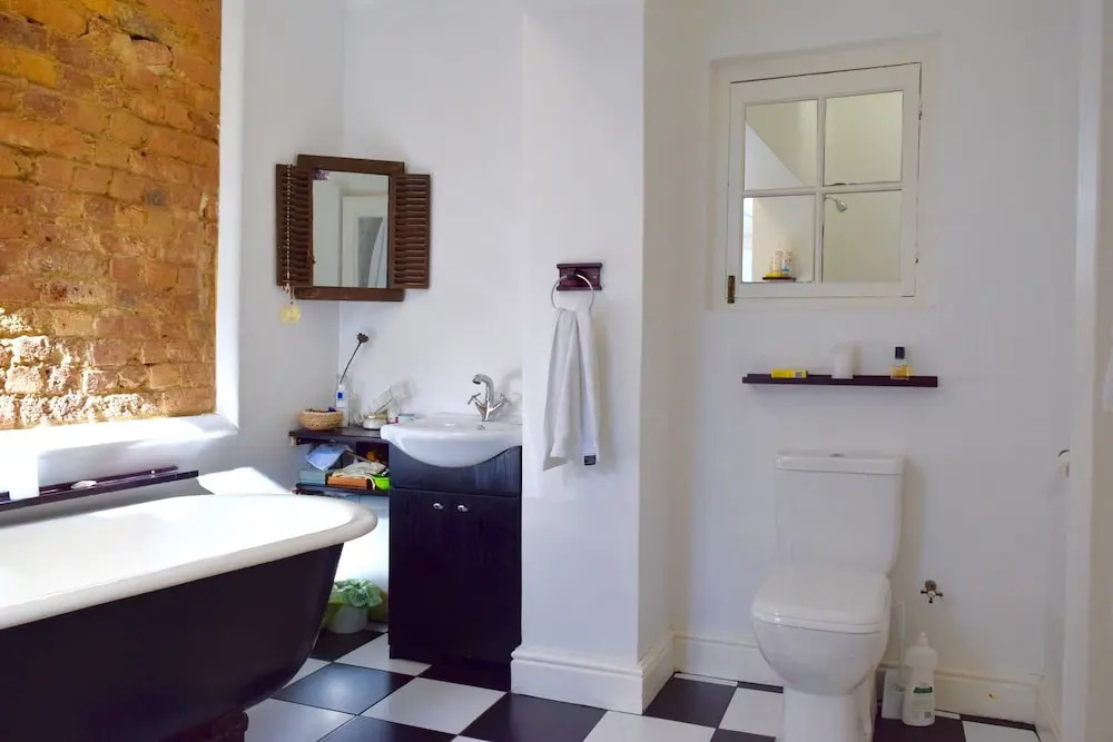 2 Bedroom House in Observatory Cape Town