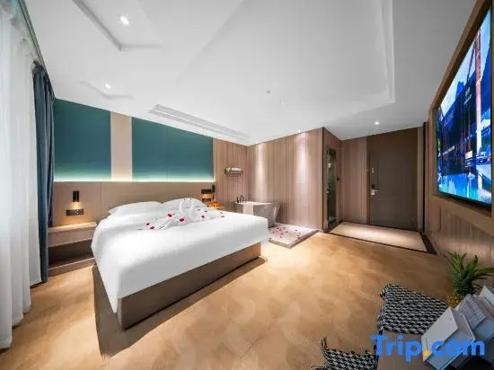 Left  Bank Yunji  Hotel