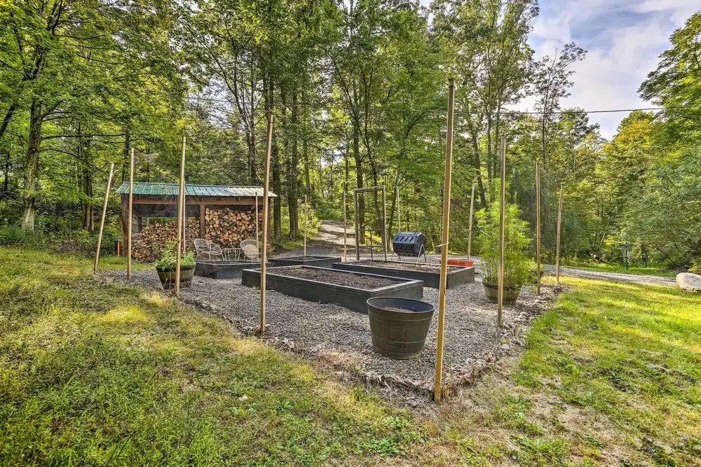 High Falls Restorative Cabin in the Woods!
