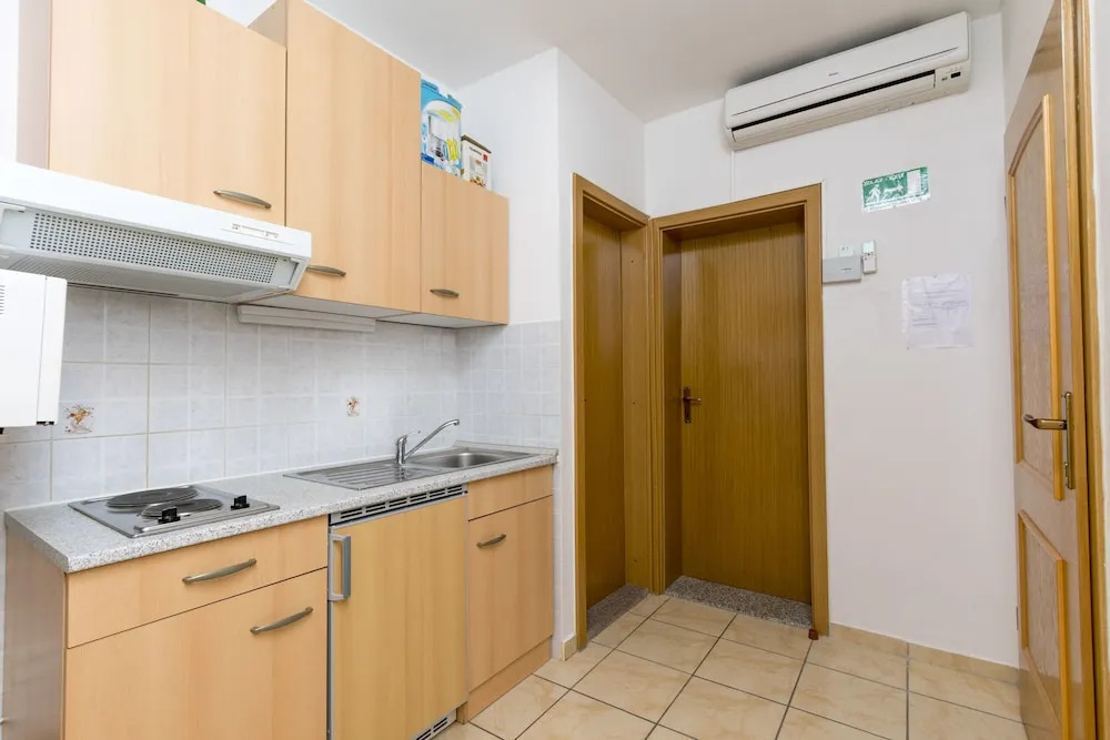 Apartment Mate