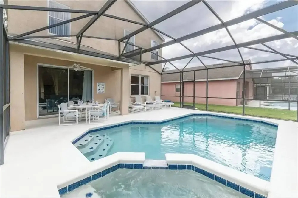 Book Now! Disney and Theme Parks Days, Poolside Family Villa Awaits!