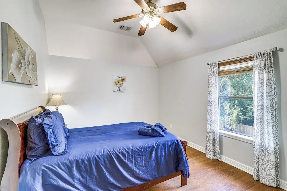 Elegant Houston Home w/ Gazebo & Game Room!