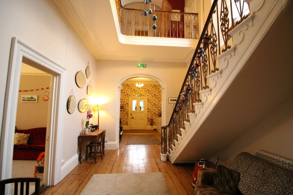 Laston House