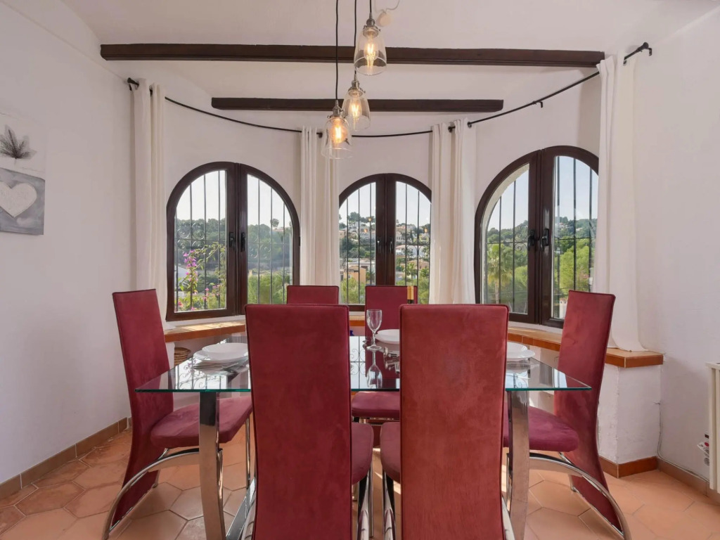 Beautiful villa with lots of privacy and private pool in Moraira near the beach