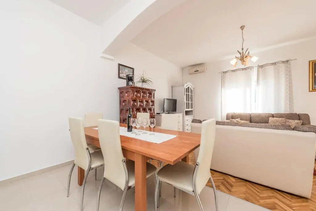 Family Friendly Pool House Ana near Zadar - Happy Rentals