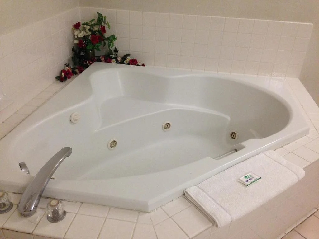 Timberland Inn & Suites