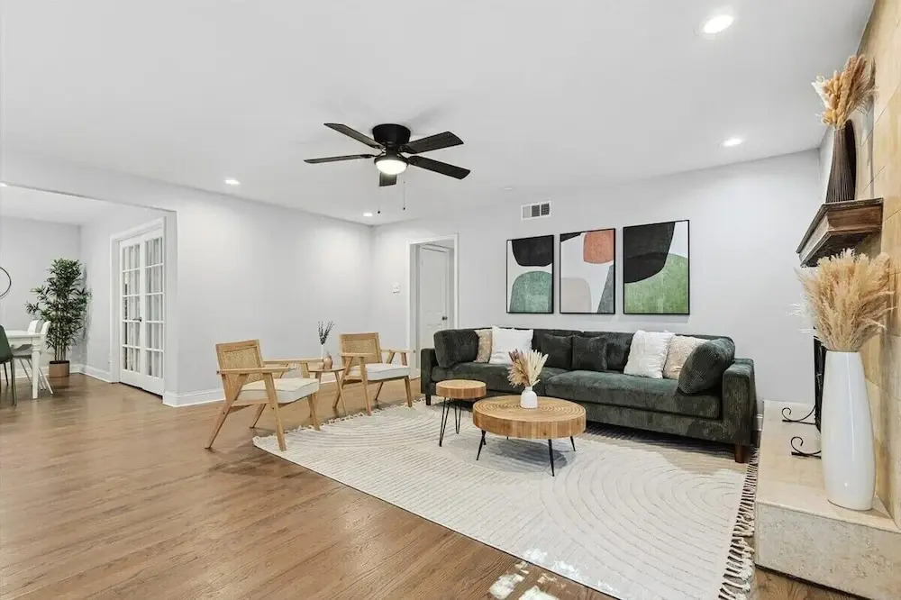 Upscale 6BR Home With Pool, Hot Tub & Game Room