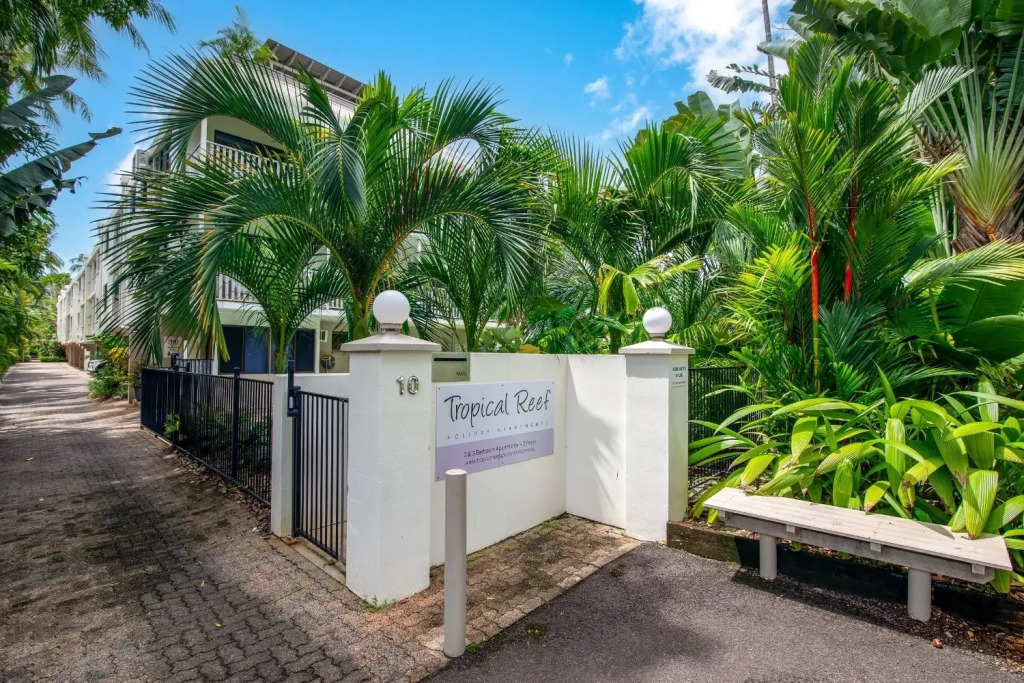 Seascape Holidays - Tropical Reef Apartments