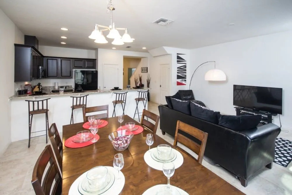 Compass Bay 3131