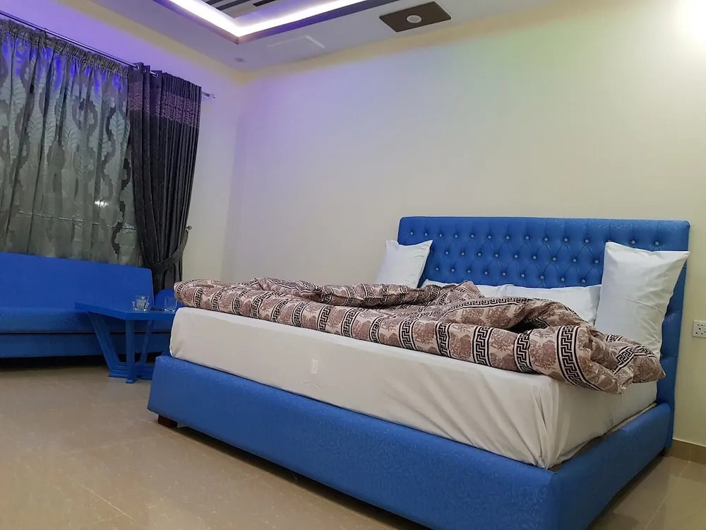 Galaxy cottages