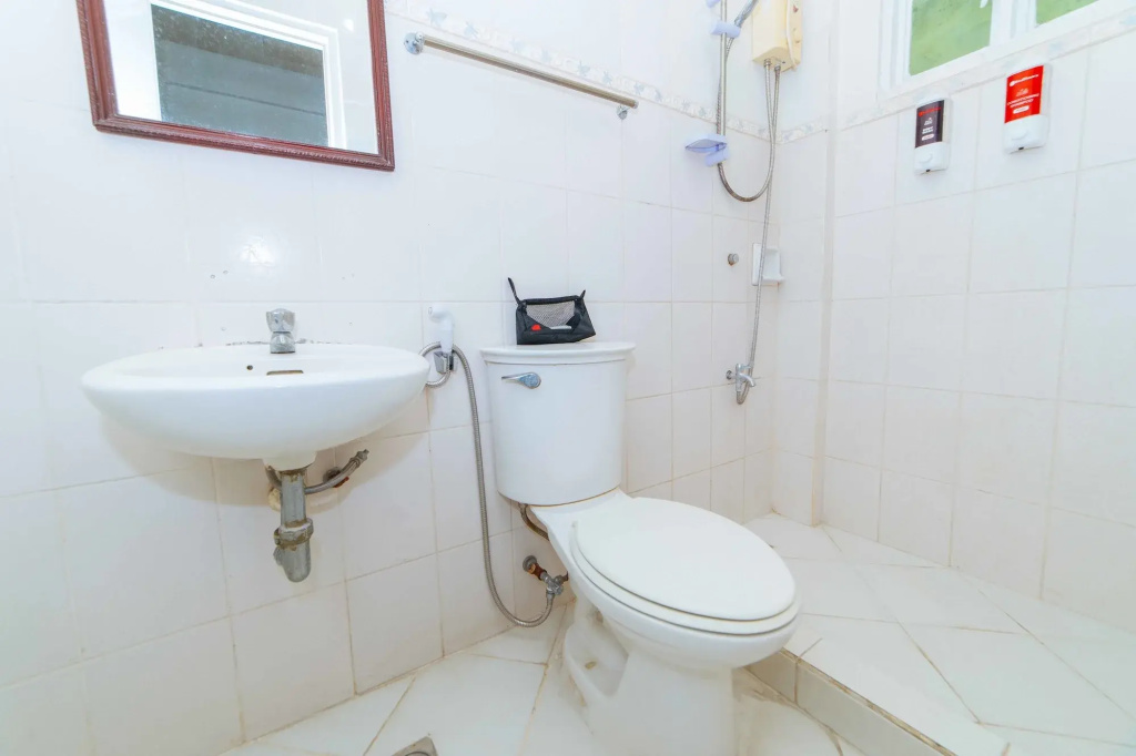 RedDoorz near Walking Street Angeles City