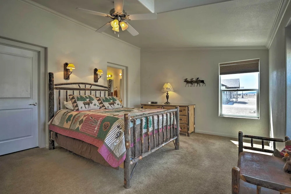 'the Fishing House' Buena Vista Home w/ Mtn Views!