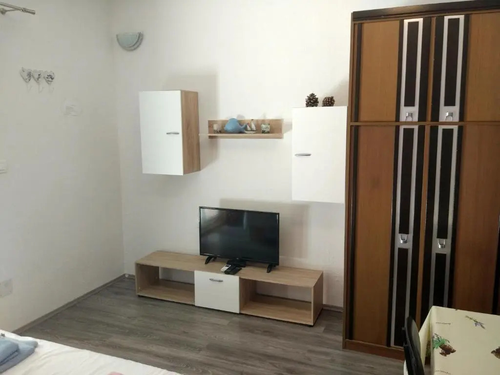 Apartment Tome