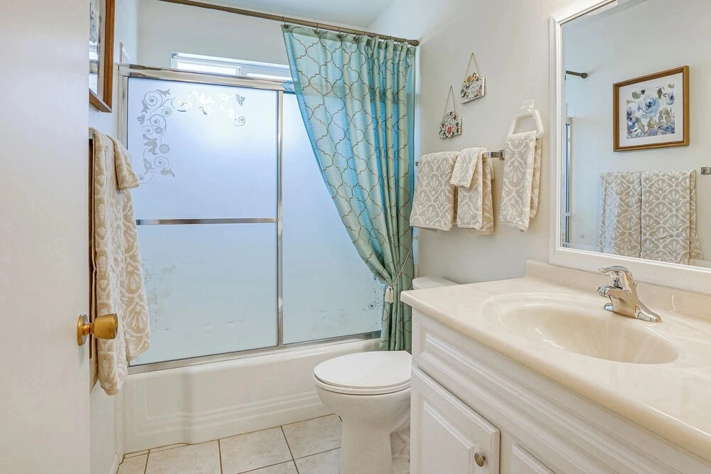 On Sun City South Golf Course! Quiet Home w/ Patio