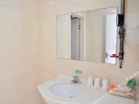A Home Hotel (Dongping)