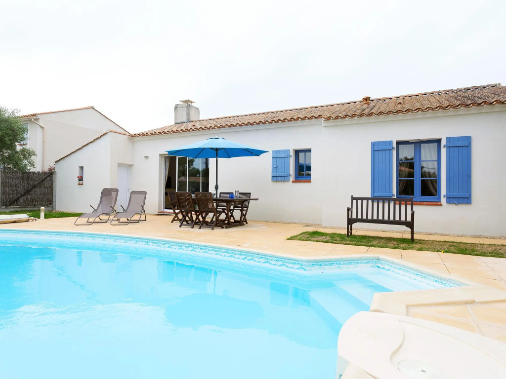 Luxurious Villa With a Dishwasher, Only 3.5km From the Beach