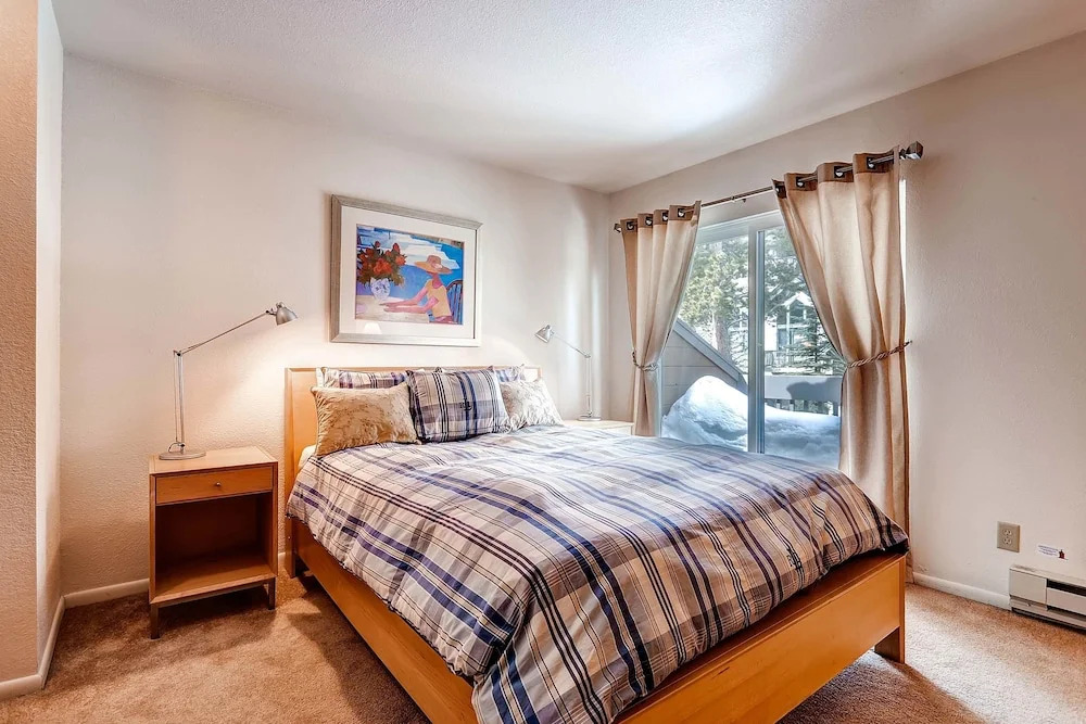 Winterpoint Townhomes by Ski Country Resorts