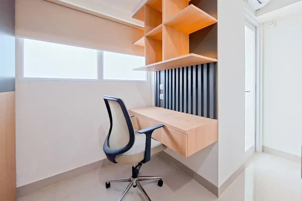 Studio Near Krl Station At Cisauk Point Apartment