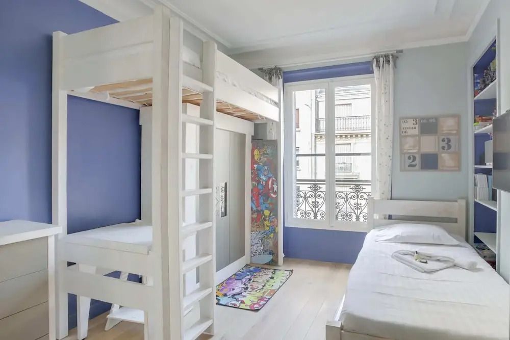 Magnificent Apartment Near Champs-elysees
