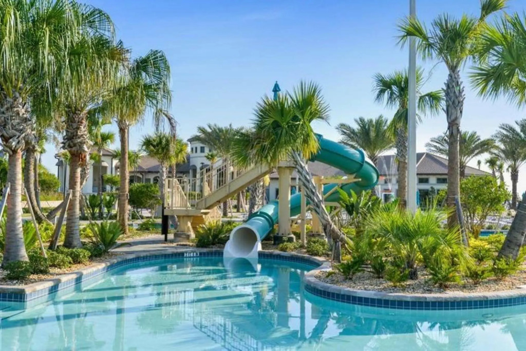 Amazing 5Bdr at ChampionsGate 11 miles from Disney