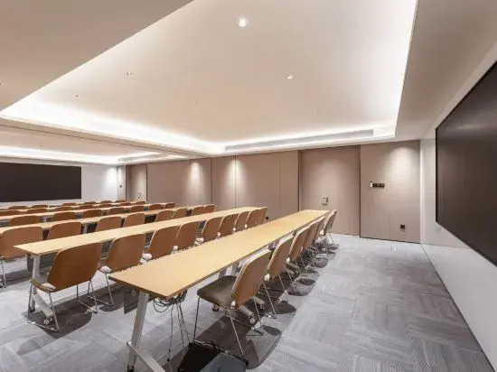 JI Hotel (Zhangzhou South Railway Station Health Avenue)