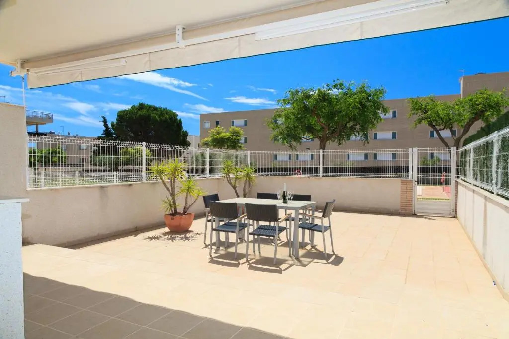 UHC Las Dunas Apartments